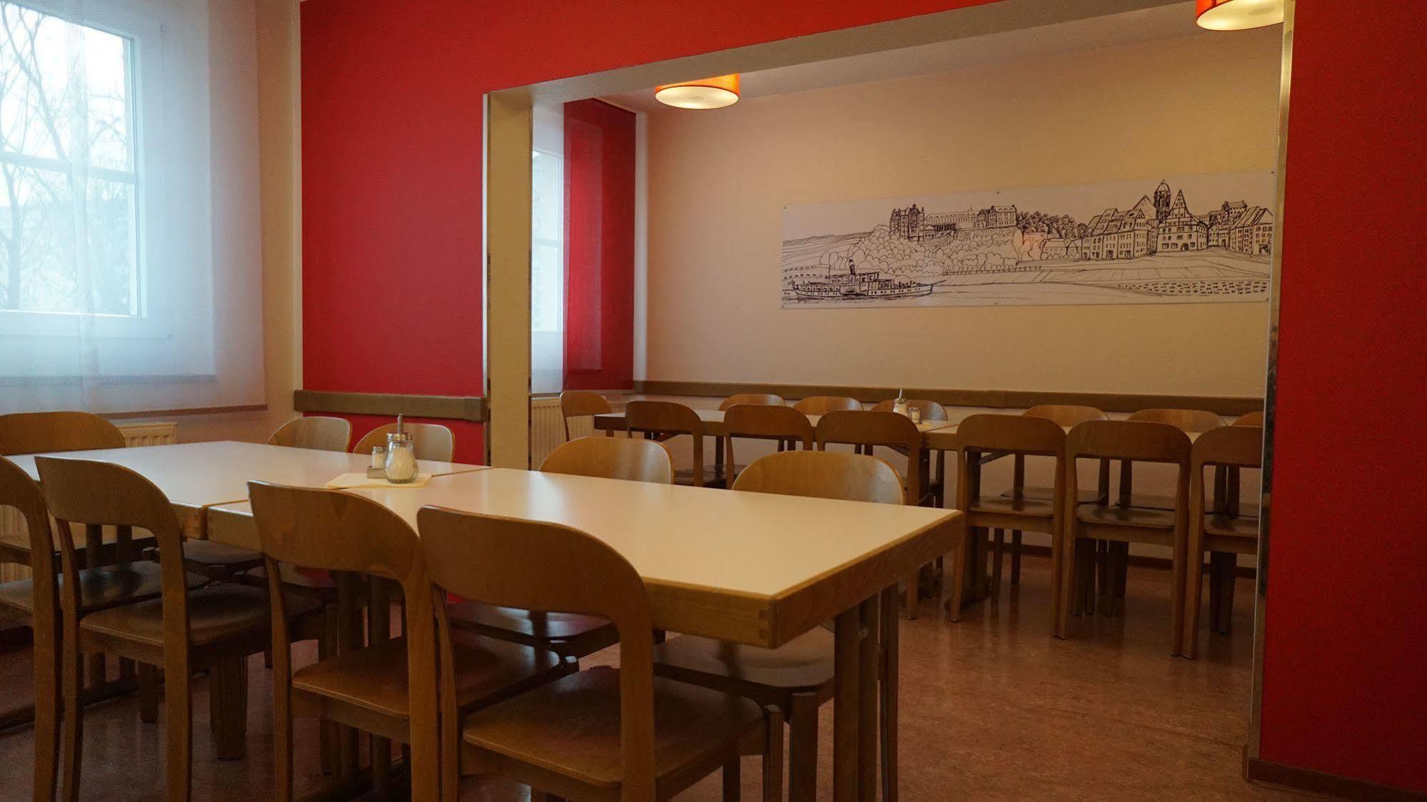 Hostel Djh - Jugendgästehaus